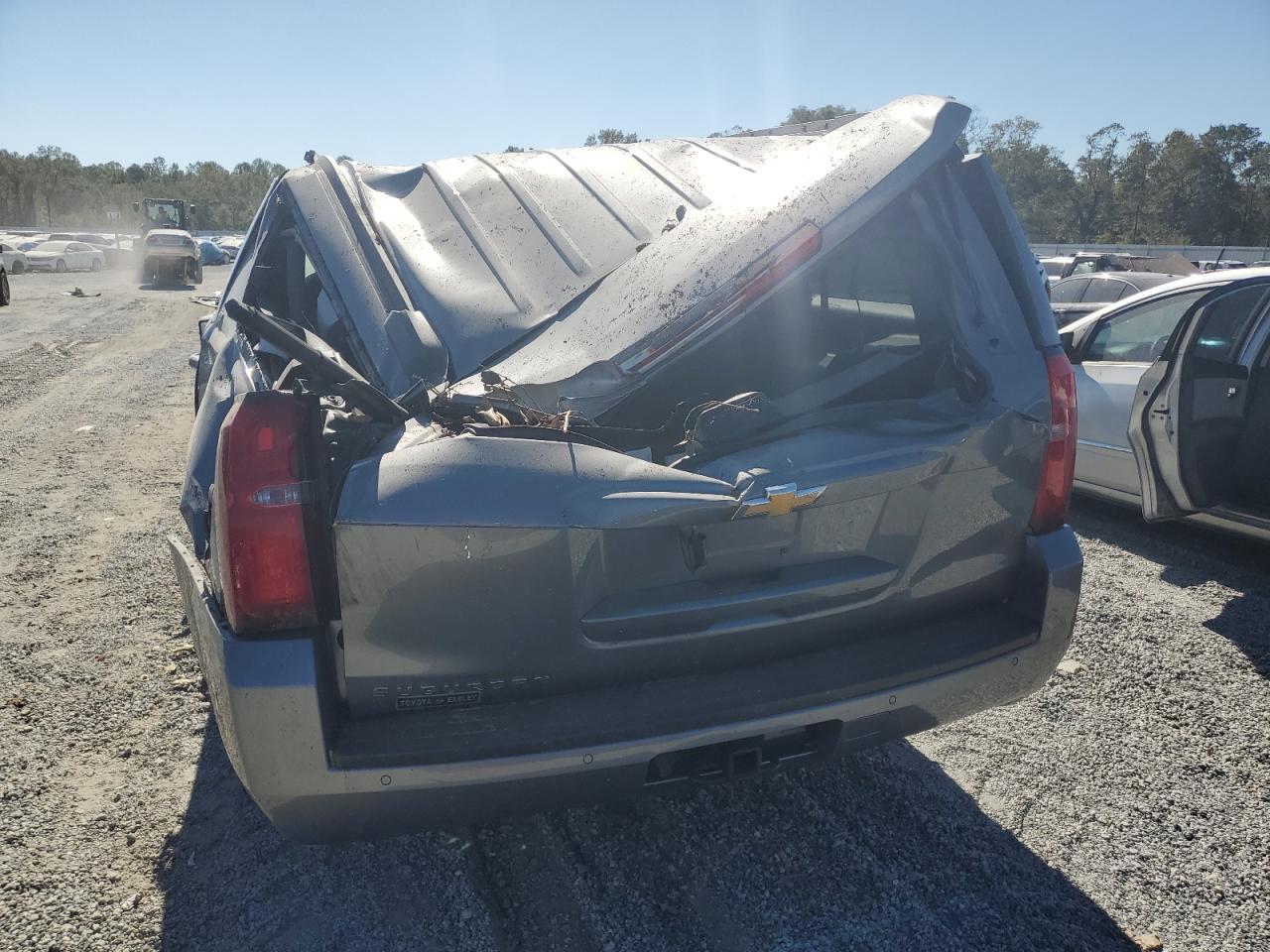 2019 Chevrolet Suburban VIN 1GNSKHKC7KR408123 Copart auction photo, all over damage thumbnail 6