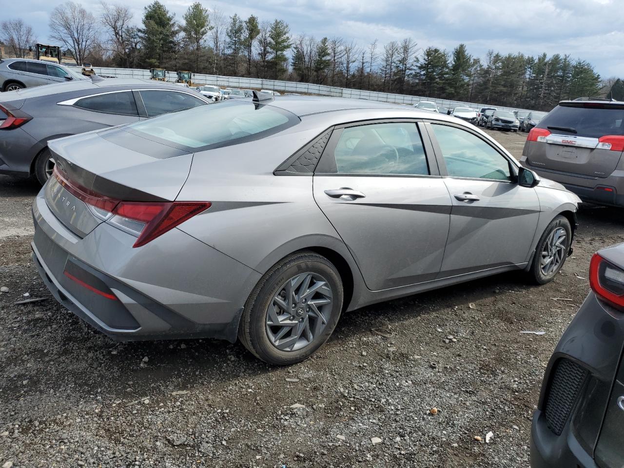 2024 Hyundai Elantra VIN KMHLM4DGXRU719998 Copart auction photo, front end damage thumbnail 3