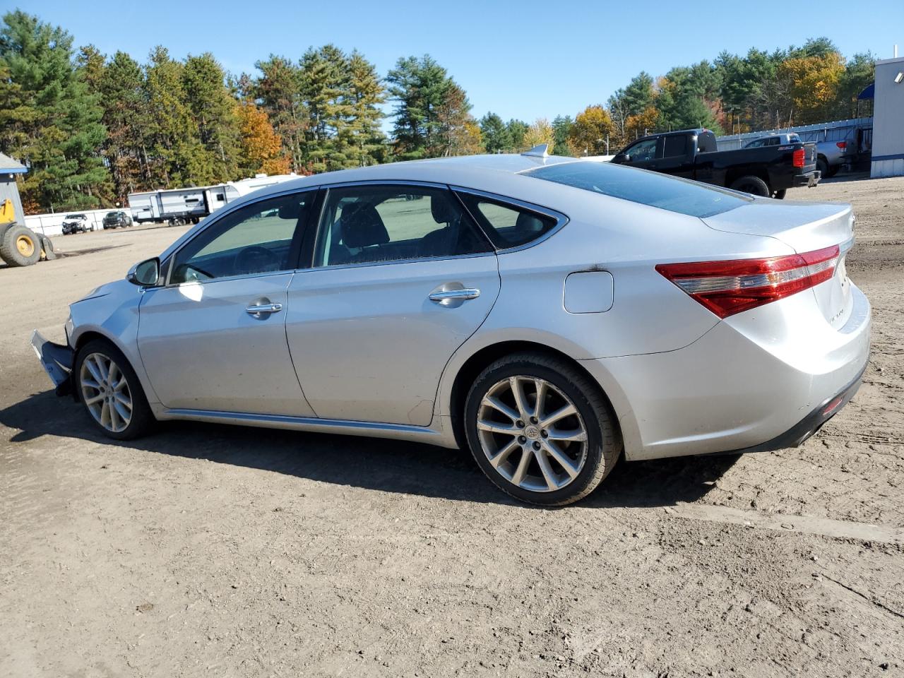 2013 Toyota Avalon VIN 4T1BK1EBXDU001525 Copart auction photo, front end / minor dent/scratches damage thumbnail 2