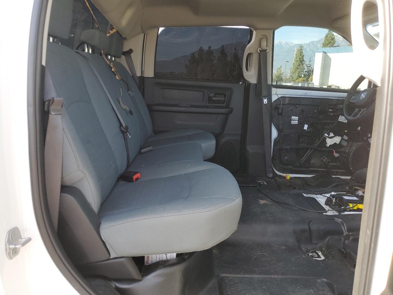 2018 RAM 2500 VIN 3C6UR5CJ4JG314425 Copart auction photo, stripped damage thumbnail 11