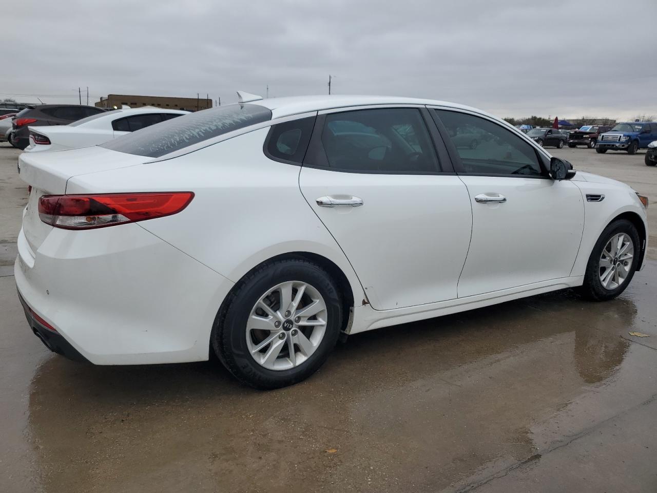 2018 KIA Optima VIN KNAGT4L36J5206122 Copart auction photo, water/flood damage thumbnail 3