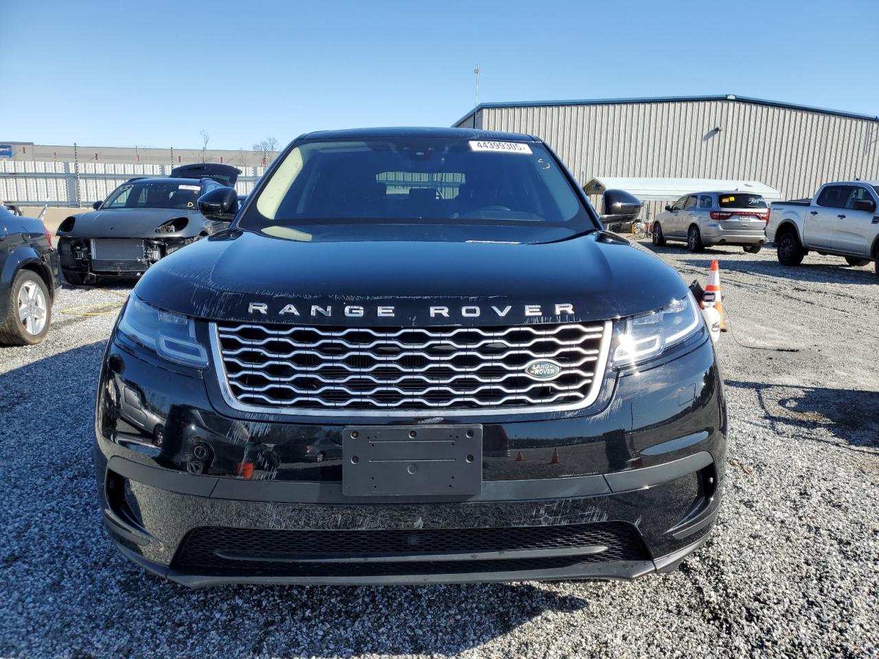 2019 Land Rover Range Rover VIN SALYB2EX5KA233151 Copart auction photo, side damage thumbnail 5