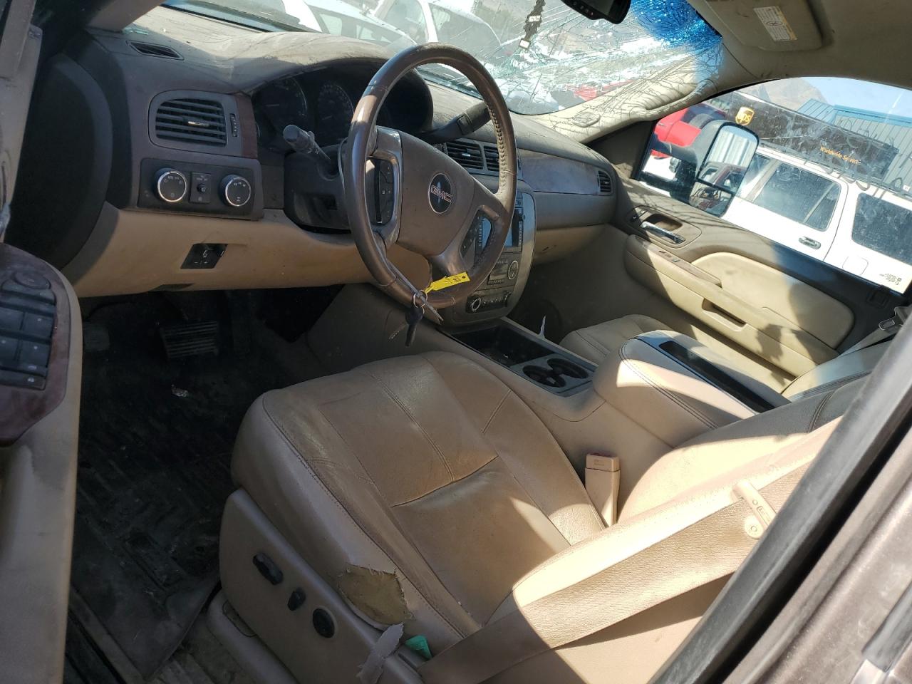 2008 GMC Sierra VIN 1GTJK33698F211447 Copart auction photo, rollover damage thumbnail 8