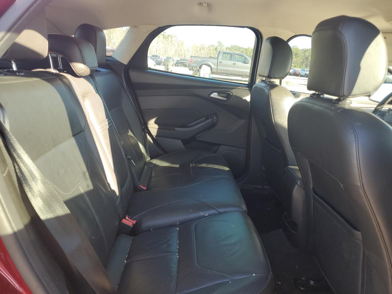 2016 Ford Focus VIN 1FADP3K2XGL312080 Copart auction photo, front end damage thumbnail 10