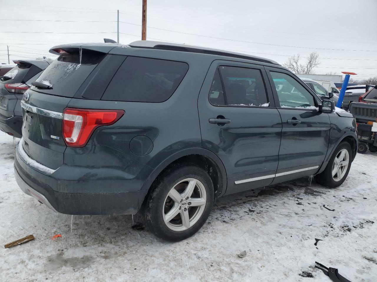 2016 Ford Explorer VIN 1FM5K8D80GGA77527 Copart auction photo, front end damage thumbnail 3