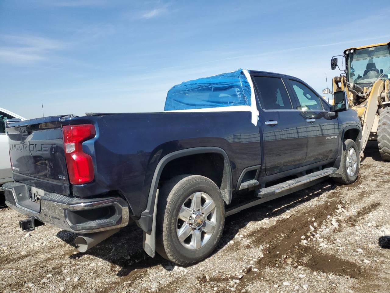 2022 Chevrolet Silverado VIN 1GC4YPEYXNF364674 Copart auction photo, rear end damage thumbnail 3