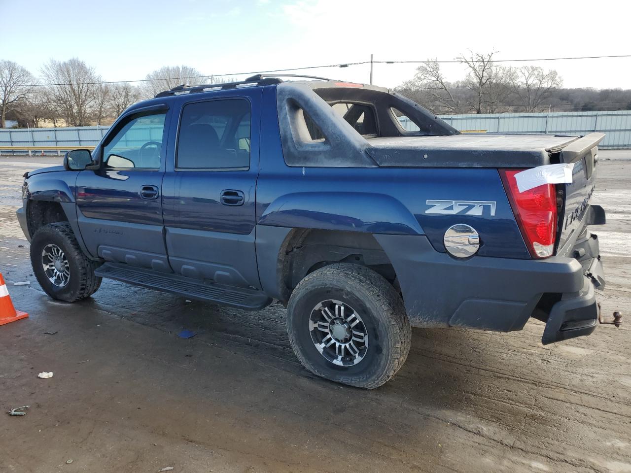 2002 Chevrolet Avalanche VIN 3GNEK13T62G347799 Copart auction photo, rear end damage thumbnail 2