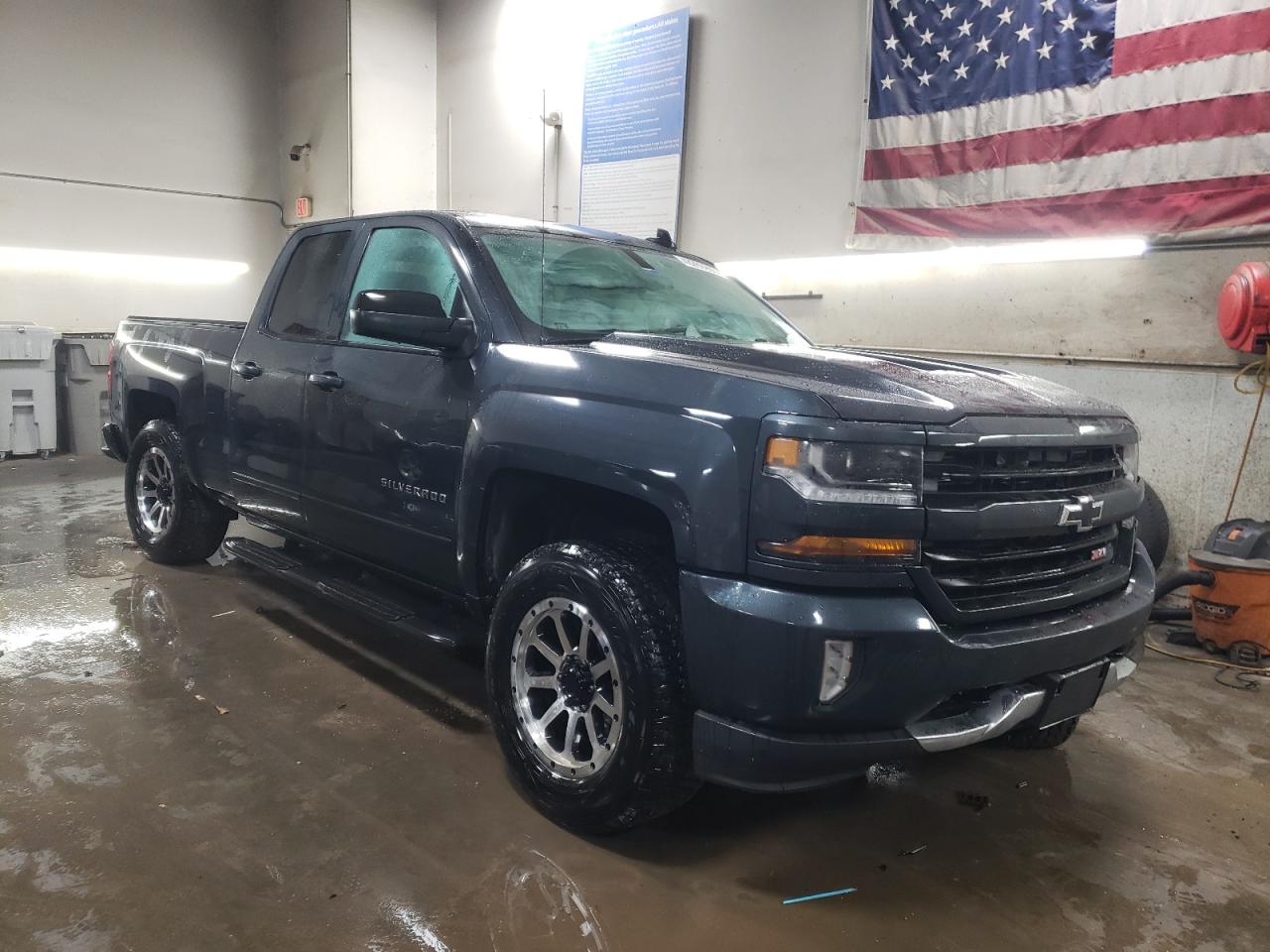 2017 Chevrolet Silverado VIN 1GCVKREH0HZ166691 Copart auction photo, side / rear end damage thumbnail 4
