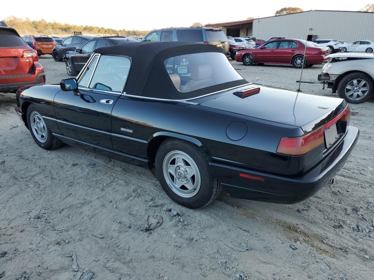 1991 Alfa Romeo Spider VIN ZARBB32G1M6007546 Copart auction photo, minor dent/scratches damage thumbnail 2