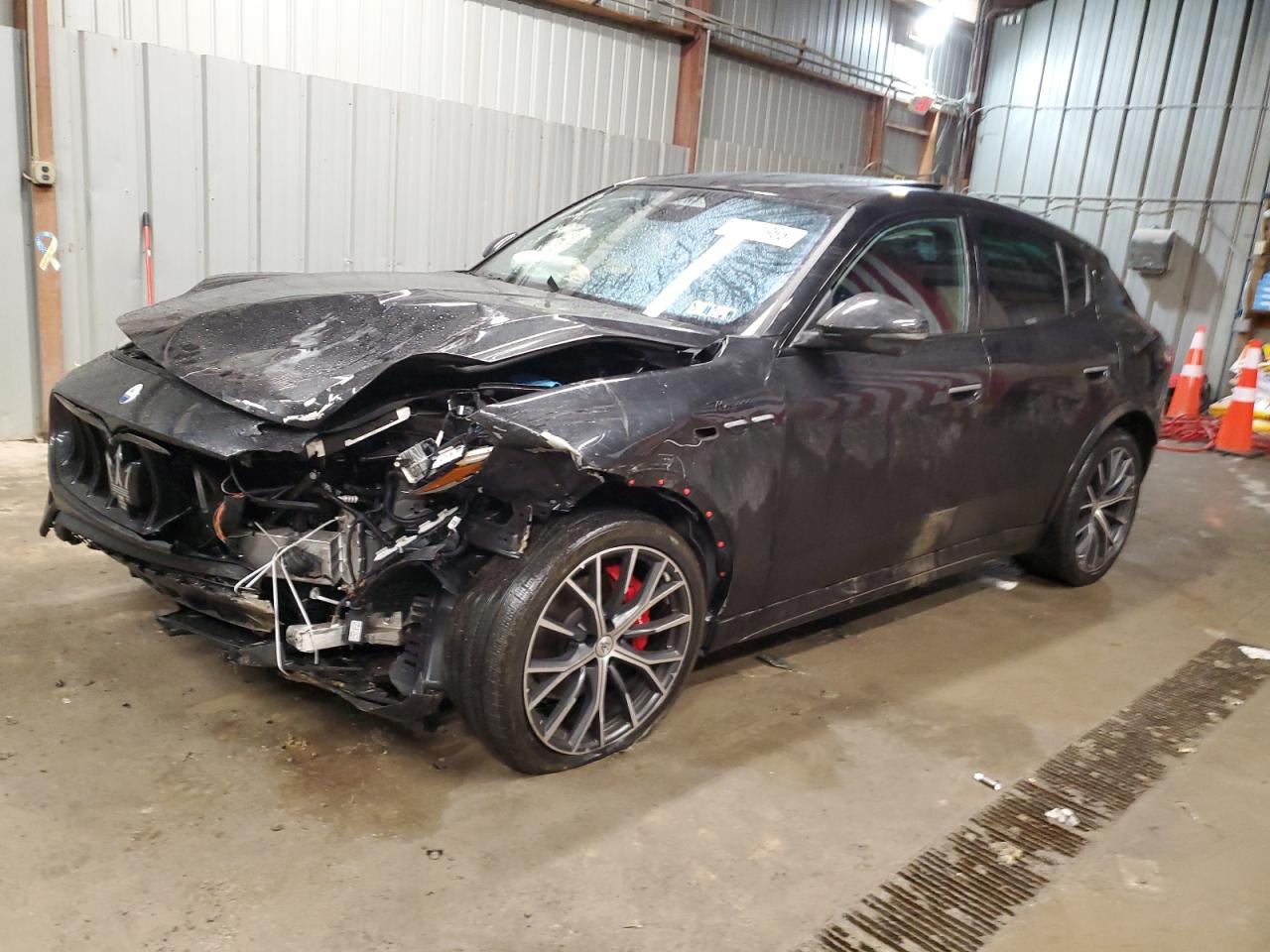 2023 Maserati Grecale VIN ZN682AVM5P7412820
