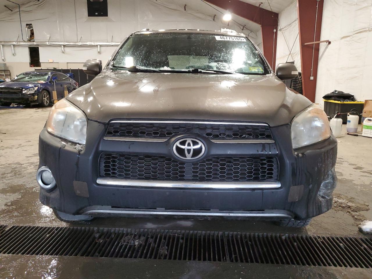 2009 Toyota RAV 4 VIN JTMBF31V095012930 Copart auction photo, side / rear end damage thumbnail 5