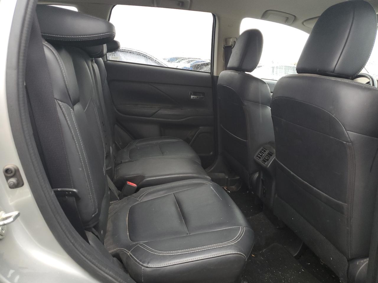 2020 Mitsubishi Outlander VIN JA4AZ3A31LZ024824 Copart auction photo, front end damage thumbnail 11