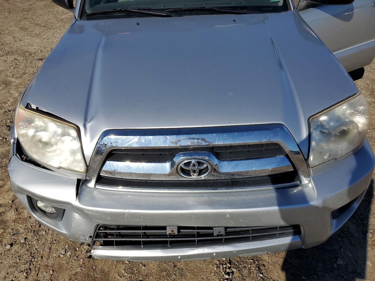 2006 Toyota 4Runner VIN JTEZU14R168062765 Copart auction photo, front end / minor dent/scratches damage thumbnail 13