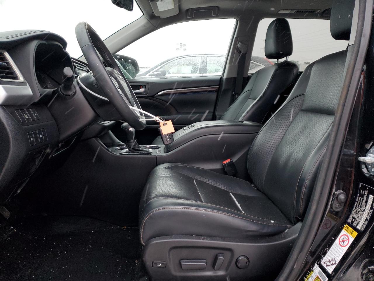 2016 Toyota Highlander VIN 5TDDKRFH2GS273350 Copart auction photo, front end / minor dent/scratches damage thumbnail 7