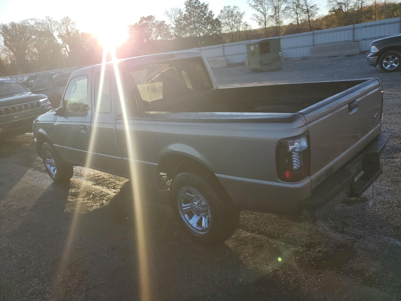2005 Ford Ranger VIN 1FTYR14U05PA46874 Copart auction photo, rear end damage thumbnail 2