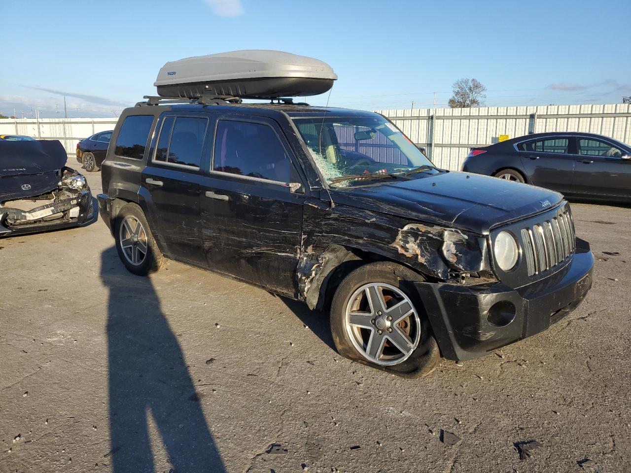 2009 Jeep Liberty (Patriot) VIN 1J8FF28W88D784941 Copart auction photo, side / front end damage thumbnail 4