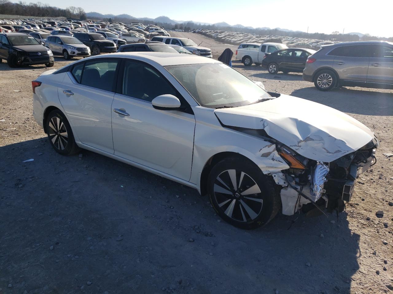 2019 Nissan Altima VIN 1N4BL4DV3KC135591 Copart auction photo, front end damage thumbnail 4