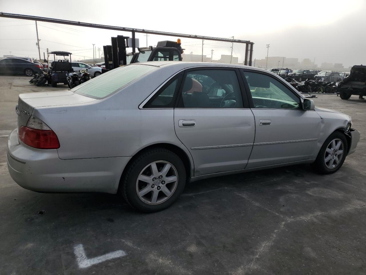 2004 Toyota Avalon VIN 4T1BF28B94U365196 Copart auction photo, front end damage thumbnail 3