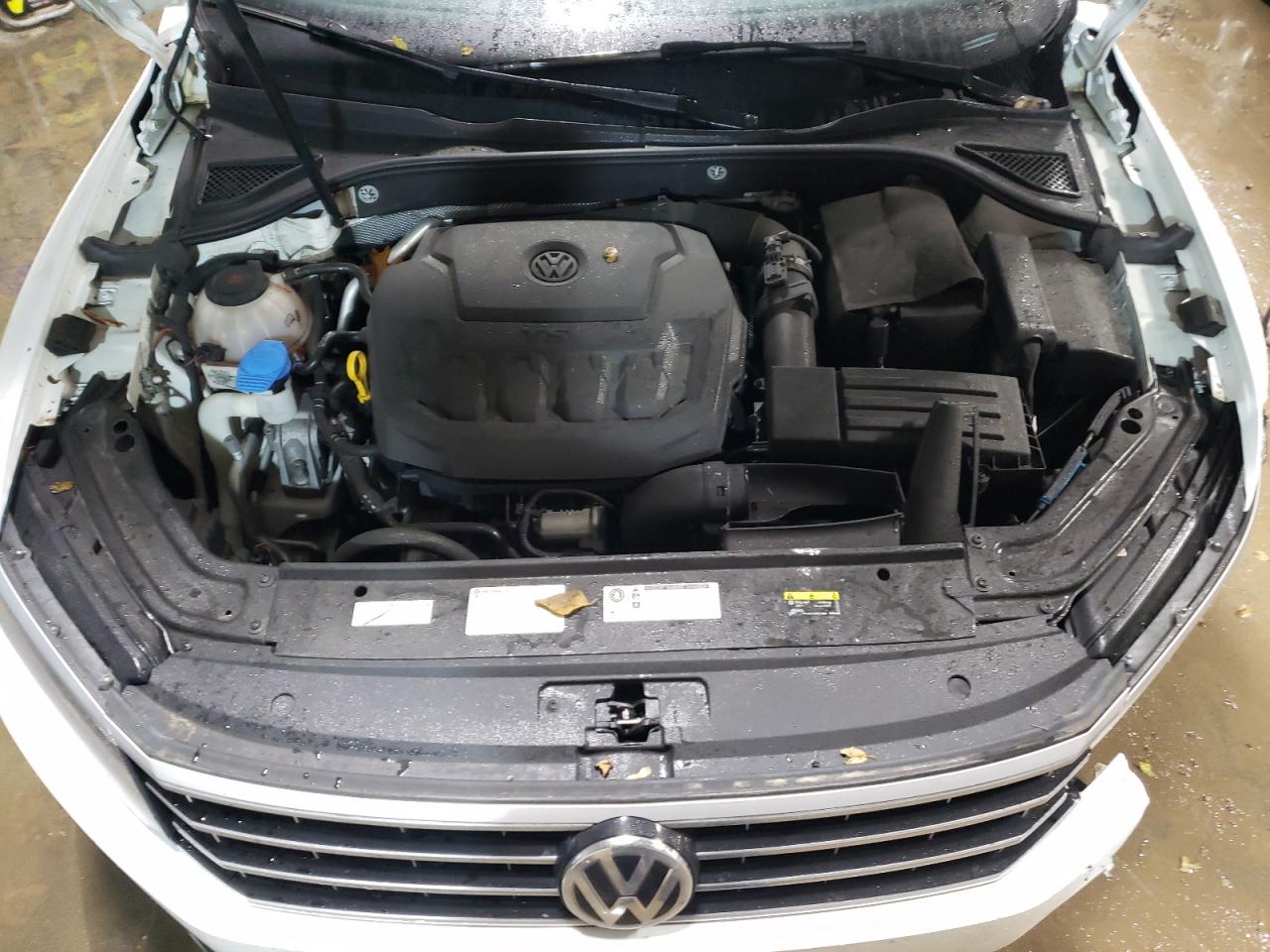 2018 Volkswagen Passat VIN 1VWCA7A30JC011332 Copart auction photo, front end damage thumbnail 11