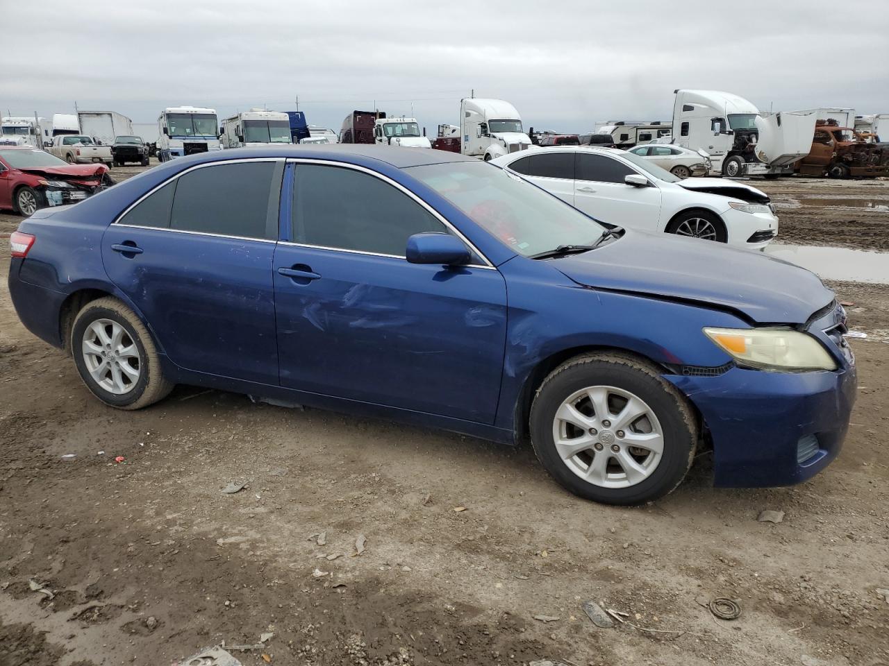 2011 Toyota Camry VIN 4T1BF3EK4BU618139 Copart auction photo, front end / side damage thumbnail 4