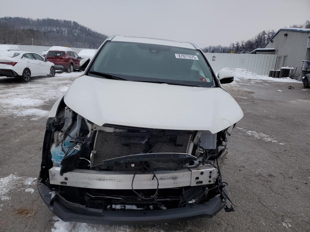 2019 Toyota Highlander VIN 5TDJZRFH7KS576082 Copart auction photo, all over damage thumbnail 5