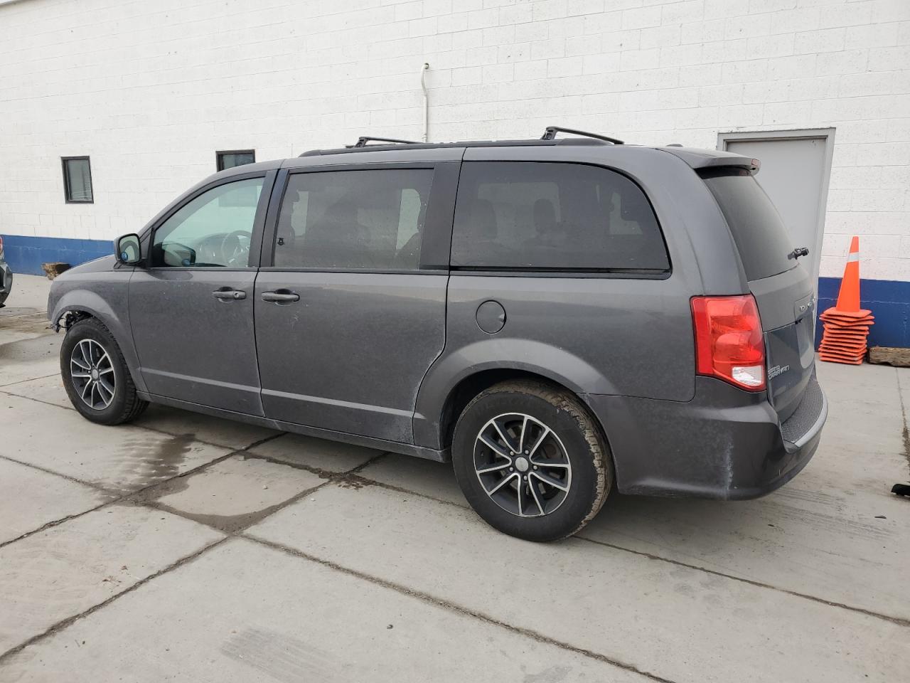 2018 Dodge Caravan VIN 2C4RDGEG8JR344225 Copart auction photo, front end damage thumbnail 2