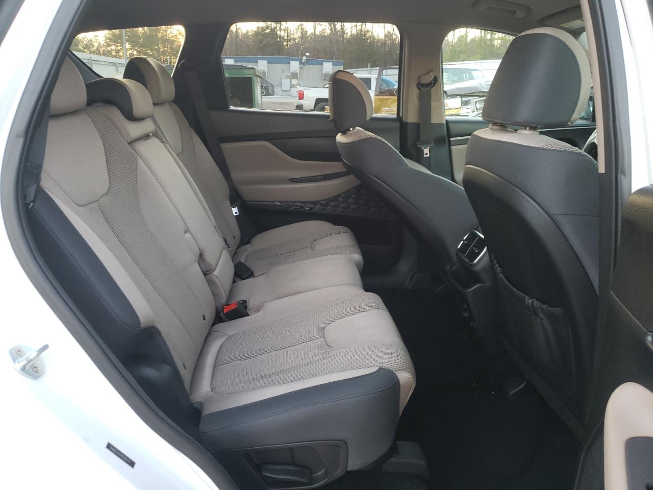 2019 Hyundai Santa Fe VIN 5NMS23AD9KH105757 Copart auction photo, vandalism damage thumbnail 11