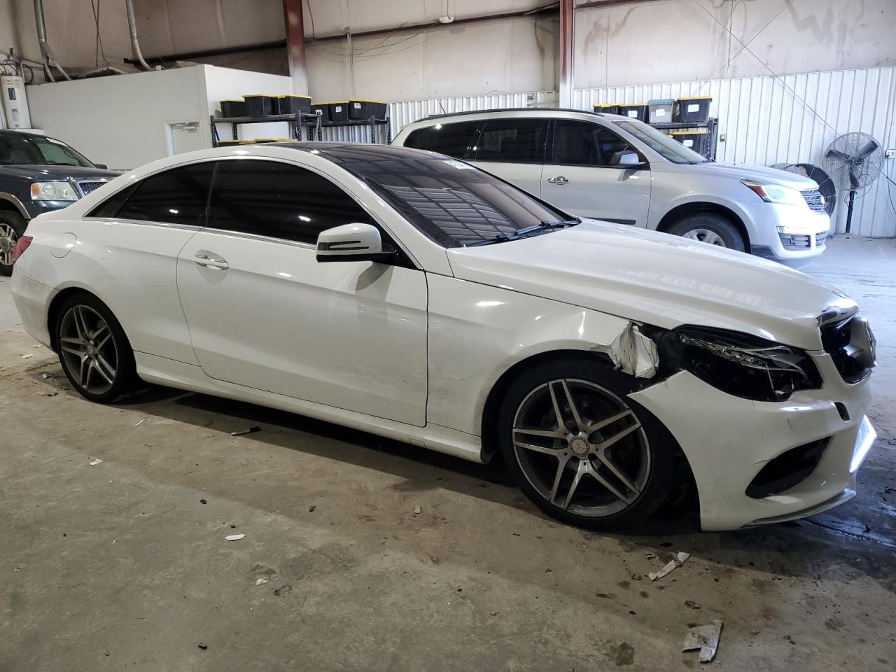 2016 Mercedes-Benz E-klasse VIN WDDKJ6FB3GF326275 Copart auction photo, front end damage thumbnail 4