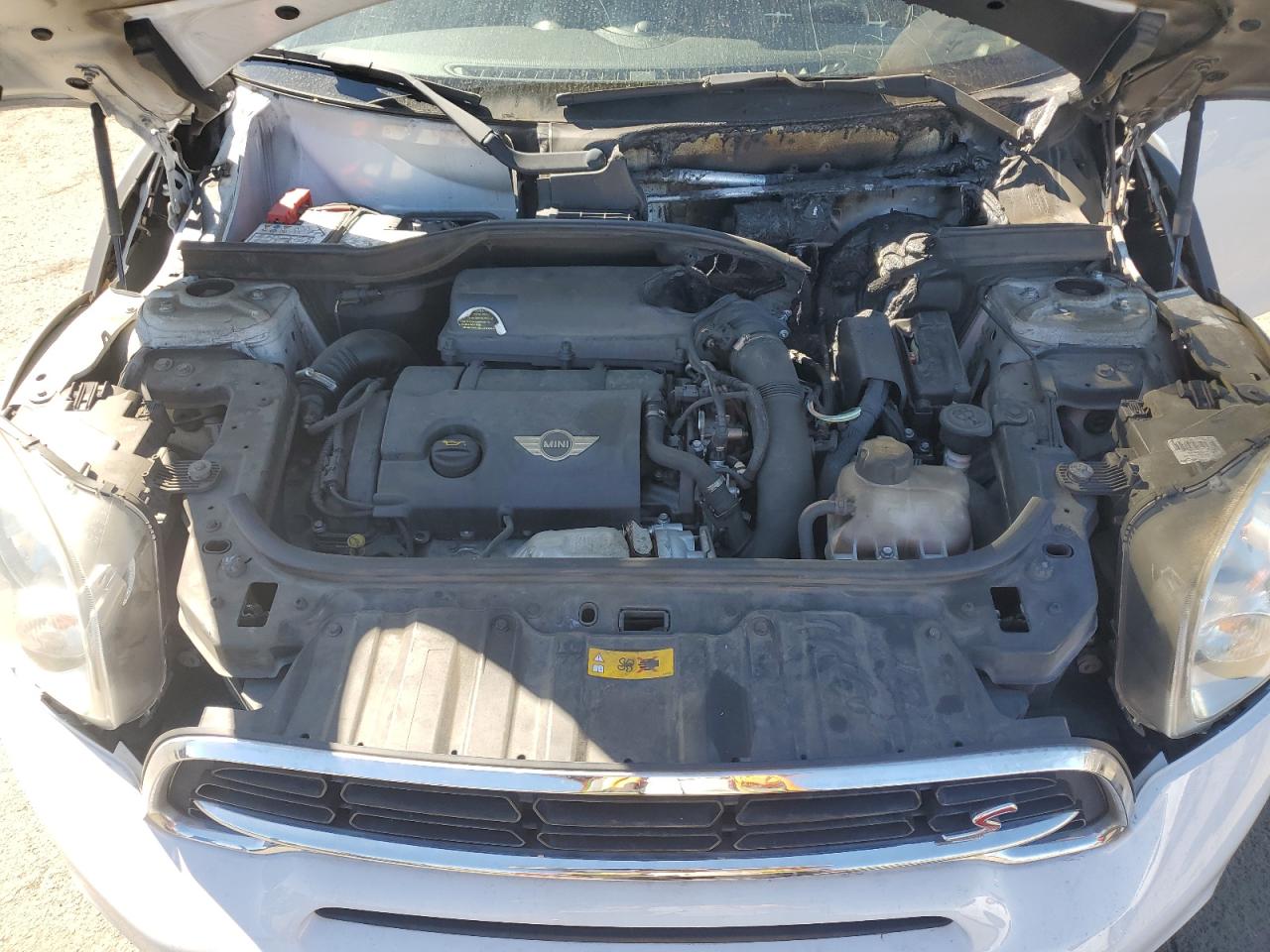 2015 MINI Cooper VIN WMWZC3C55FWT01843 Copart auction photo, burn - engine / minor dent/scratches damage thumbnail 11