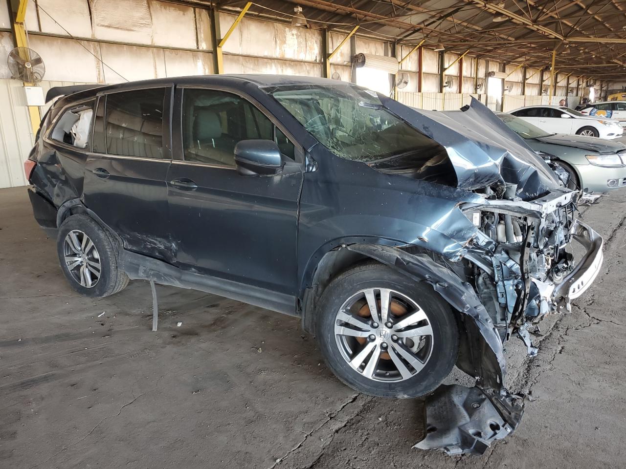 2017 Honda Pilot VIN 5FNYF6H54HB047954 Copart auction photo, all over damage thumbnail 4