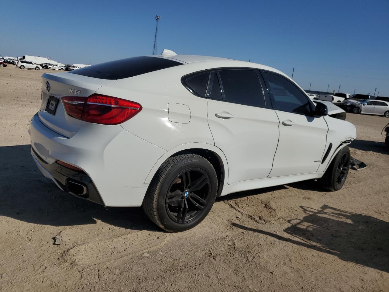 2017 BMW X6 VIN 5UXKU2C53H0N85389 Copart auction photo, front end / minor dent/scratches damage thumbnail 3