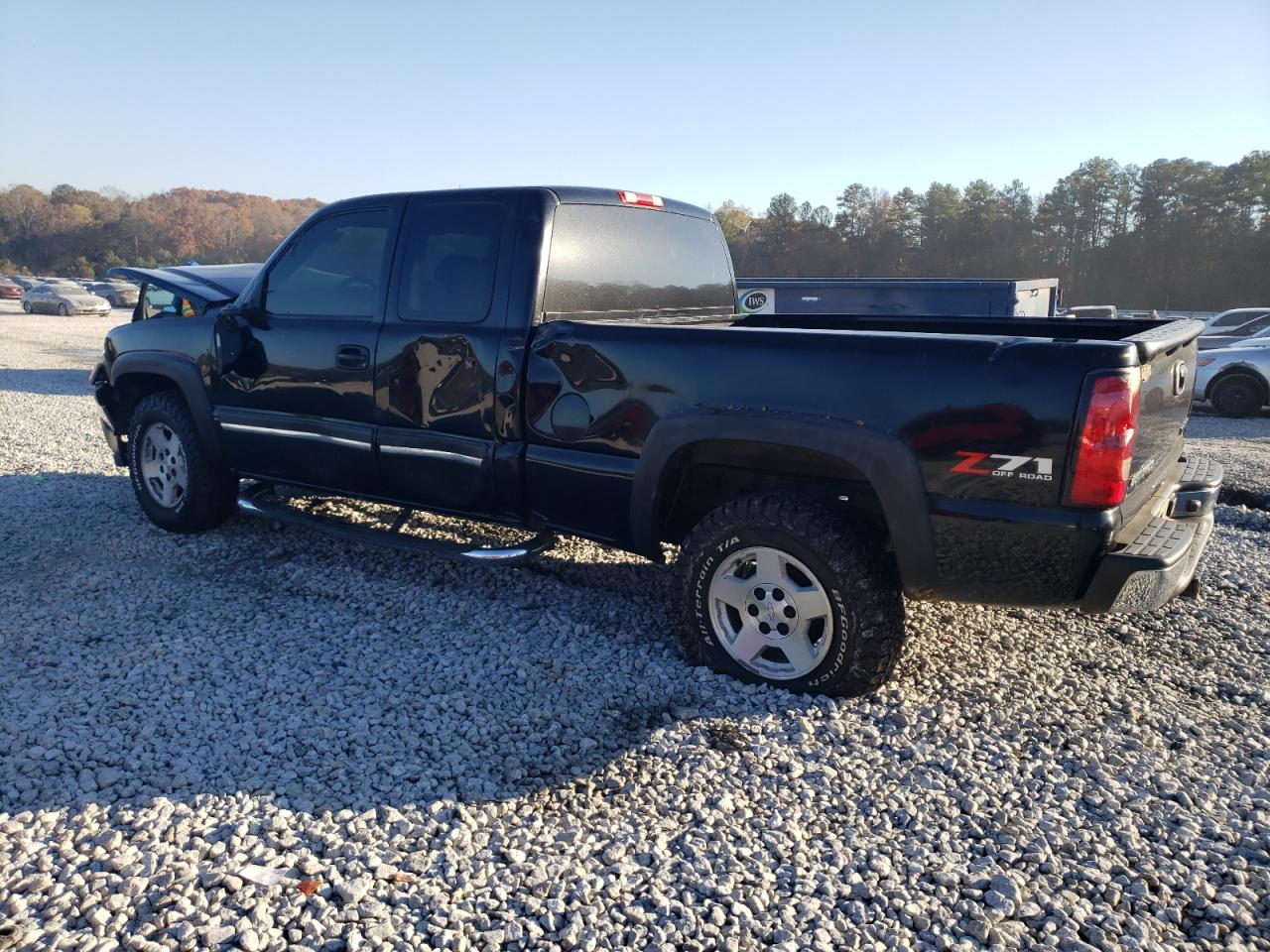 2005 Chevrolet Silverado VIN 2GCEK19B951319550 Copart auction photo, all over damage thumbnail 2