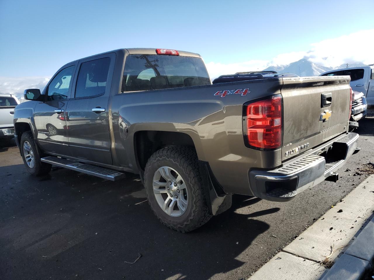 2015 Chevrolet Silverado VIN 3GCUKREC8FG268799 Copart auction photo, front end damage thumbnail 2