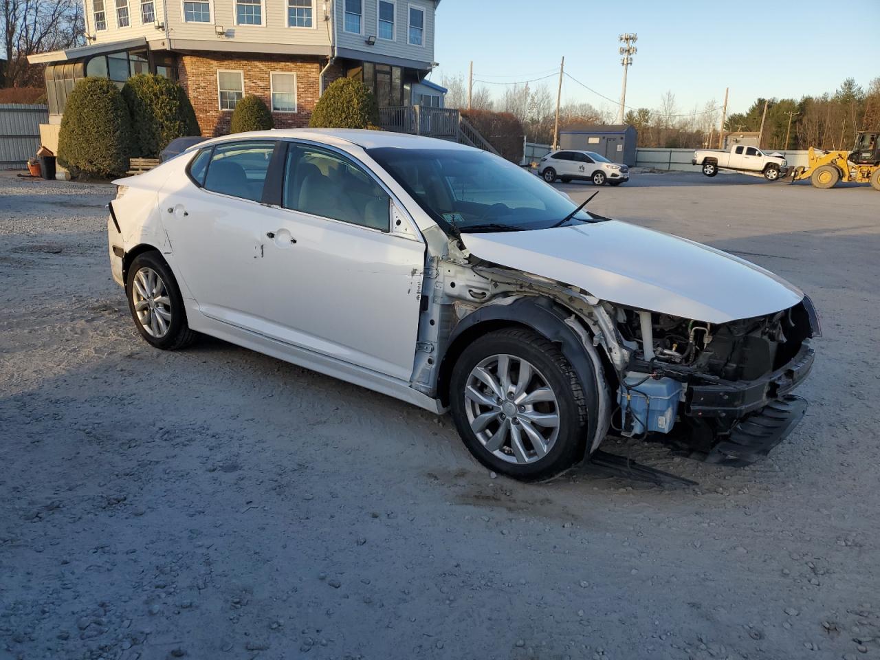 2015 KIA Optima VIN 5XXGN4A75FG511472 Copart auction photo, front end / side damage thumbnail 4
