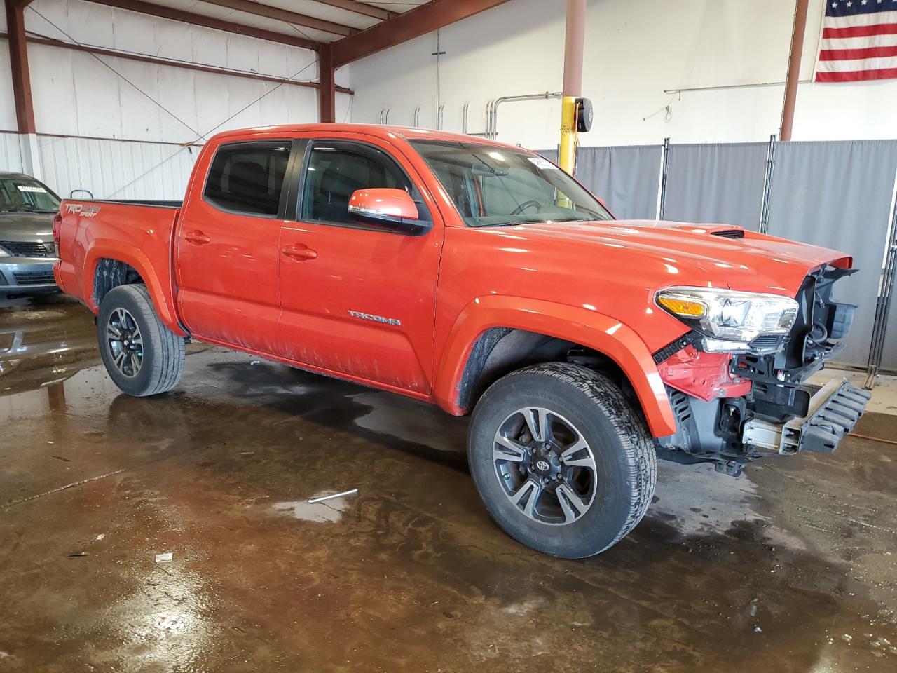 2018 Toyota Tacoma VIN 3TMCZ5AN2JM170336 Copart auction photo, front end damage thumbnail 4