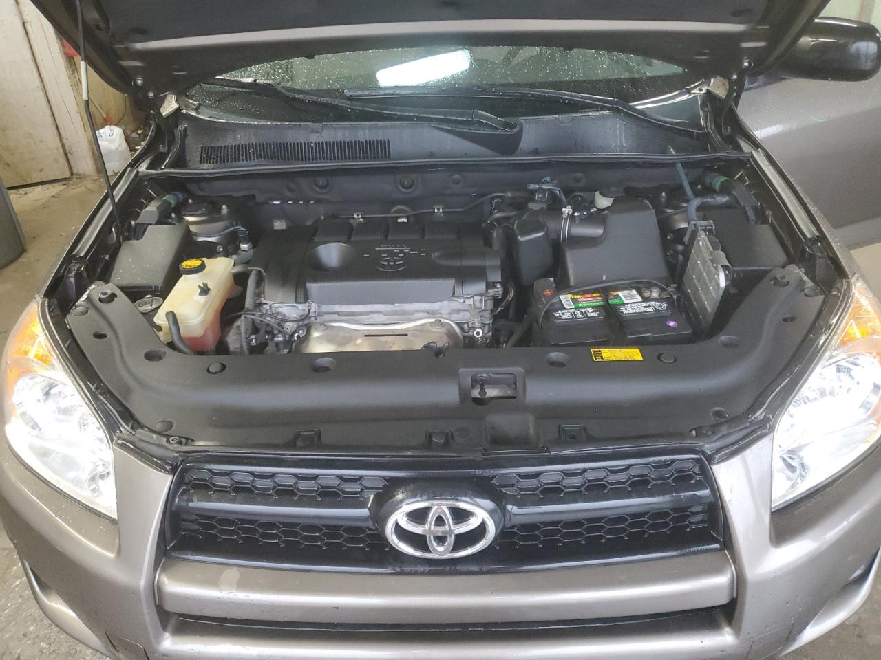 2011 Toyota RAV 4 VIN 2T3ZF4DV4BW101639 Copart auction photo, top/roof damage thumbnail 12