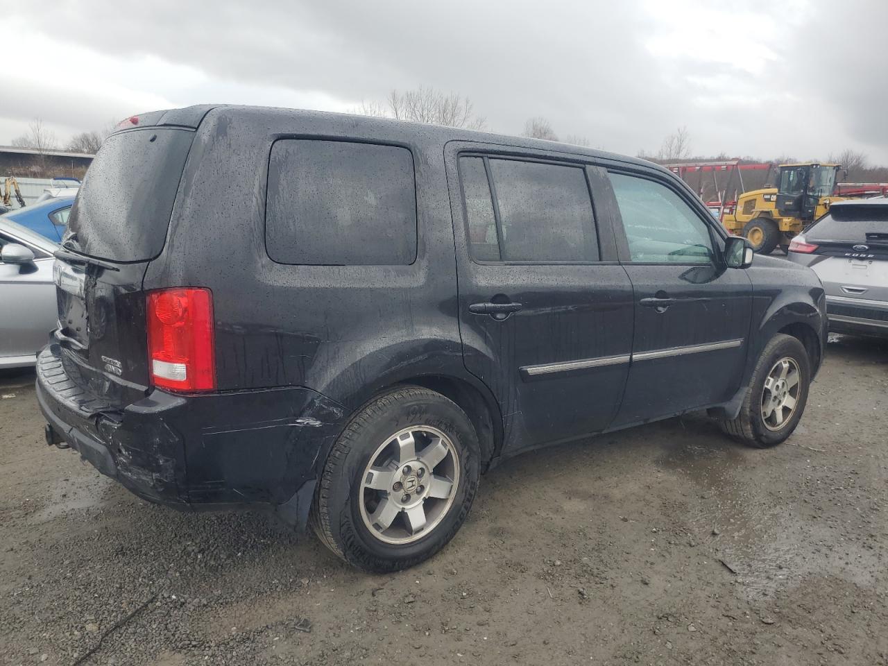 2011 Honda Pilot VIN 5FNYF4H93BB026155 Copart auction photo, rear end / minor dent/scratches damage thumbnail 3