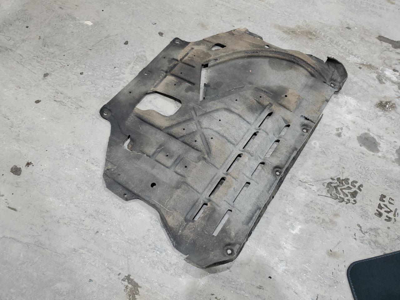 2017 Ford Escape VIN 1FMCU9GD7HUB32607 Copart auction photo, undercarriage / front end damage thumbnail 15