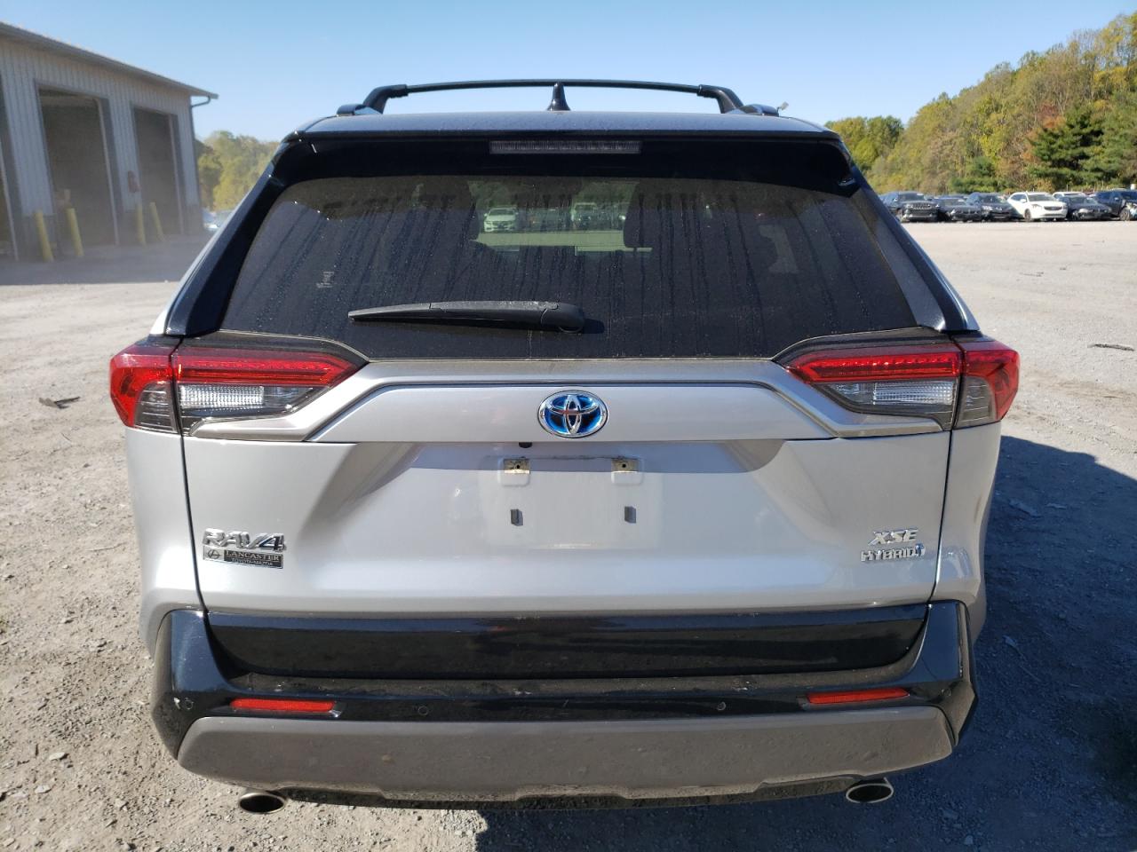 2020 Toyota RAV 4 VIN JTMEWRFV9LJ042161 Copart auction photo, side / front end damage thumbnail 6