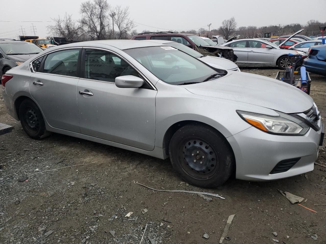 2016 Nissan Altima VIN 1N4AL3AP8GC198561 Copart auction photo, minor dent/scratches damage thumbnail 4