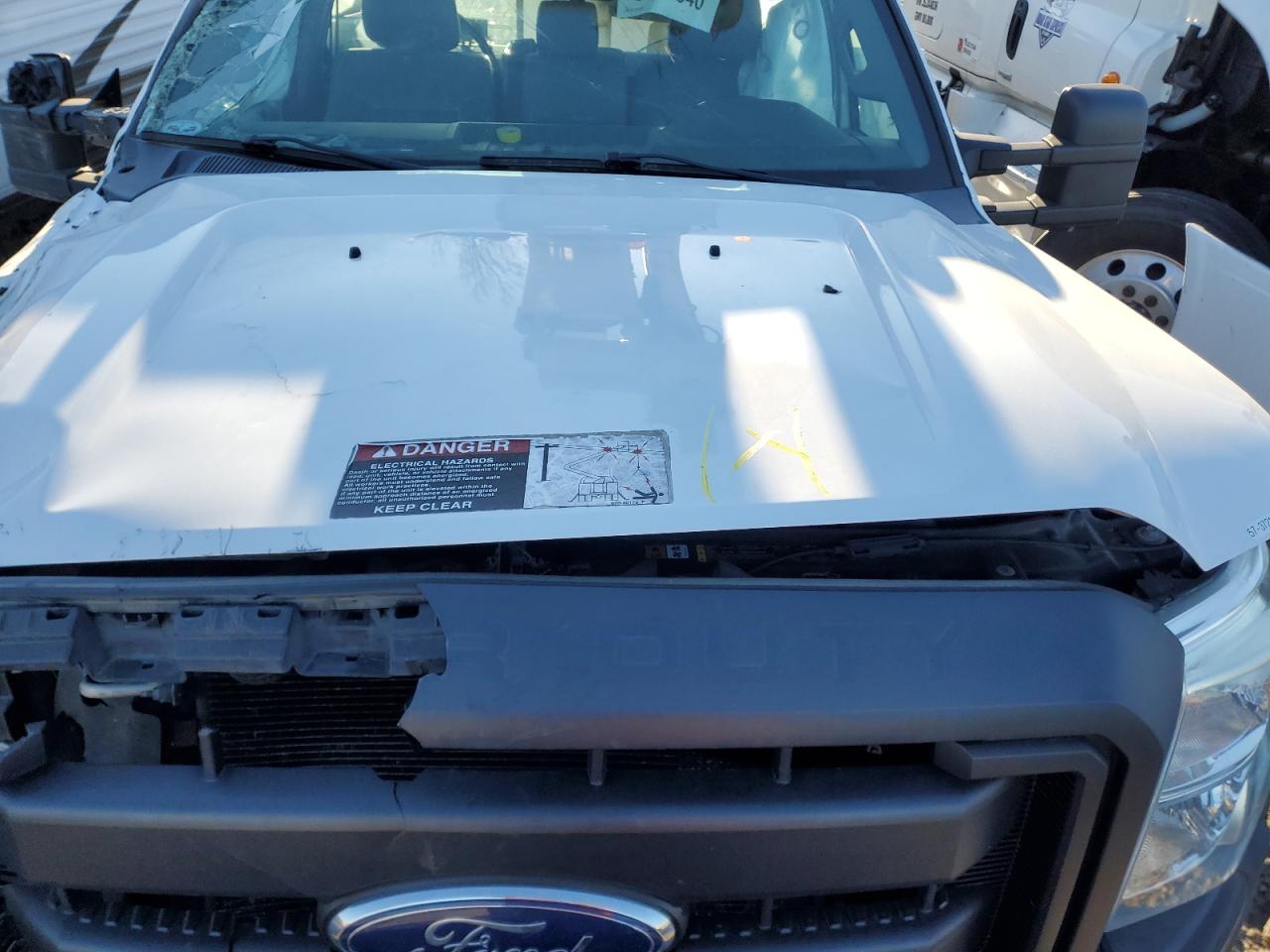 2015 Ford F450 VIN 1FDUF4GY9FED12196 Copart auction photo, all over damage thumbnail 12