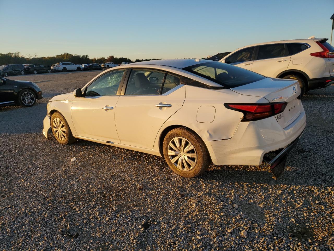 2019 Nissan Altima VIN 1N4BL4BV9KN310966 Copart auction photo, front end damage thumbnail 2