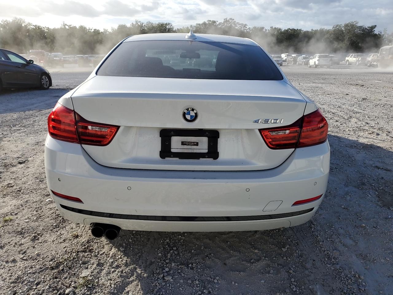 2017 BMW 4er VIN WBA4R7C34HK896449 Copart auction photo, front end damage thumbnail 6