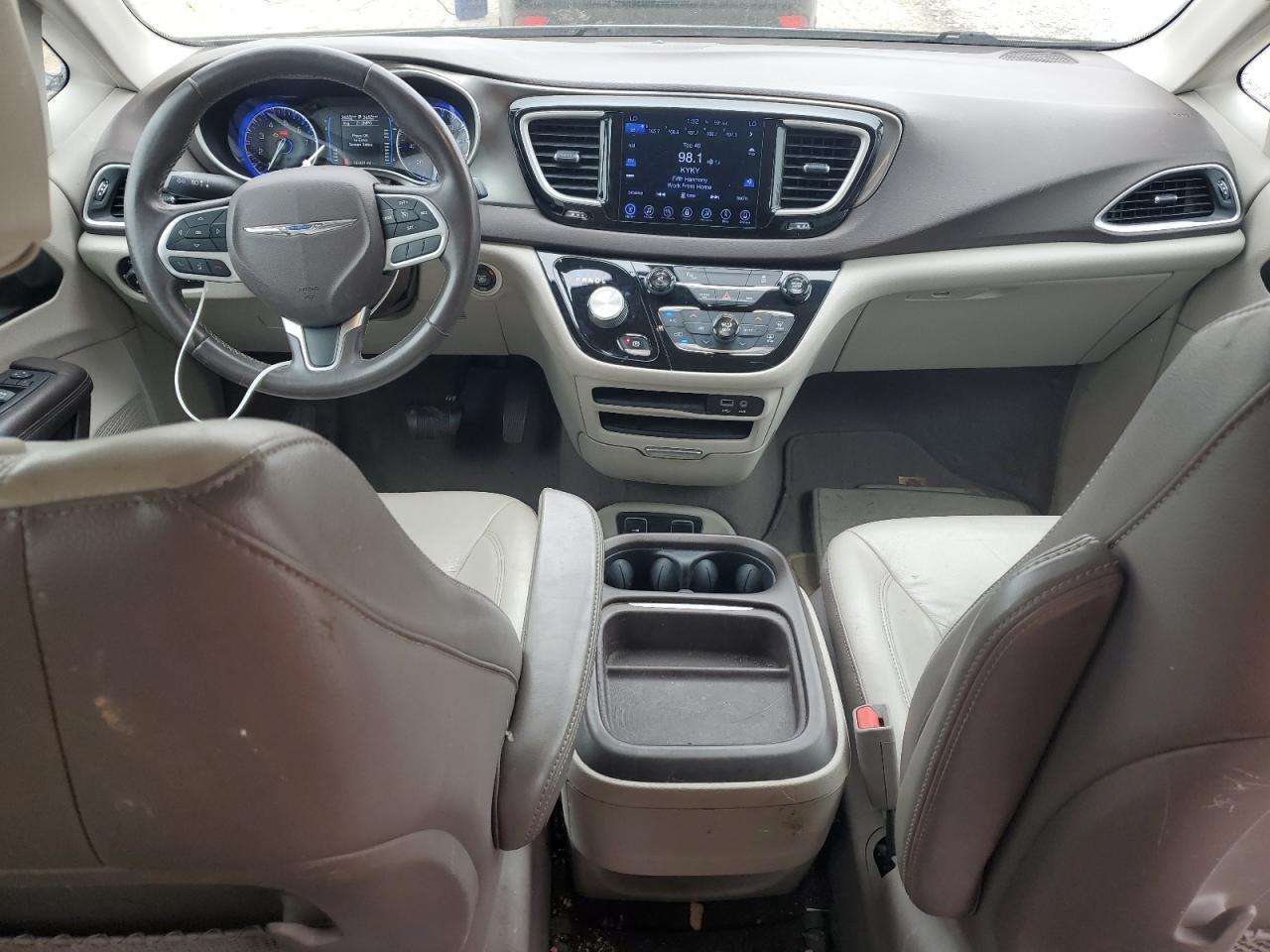 2017 Chrysler Pacifica VIN 2C4RC1BG8HR526781 Copart auction photo, hail damage thumbnail 8