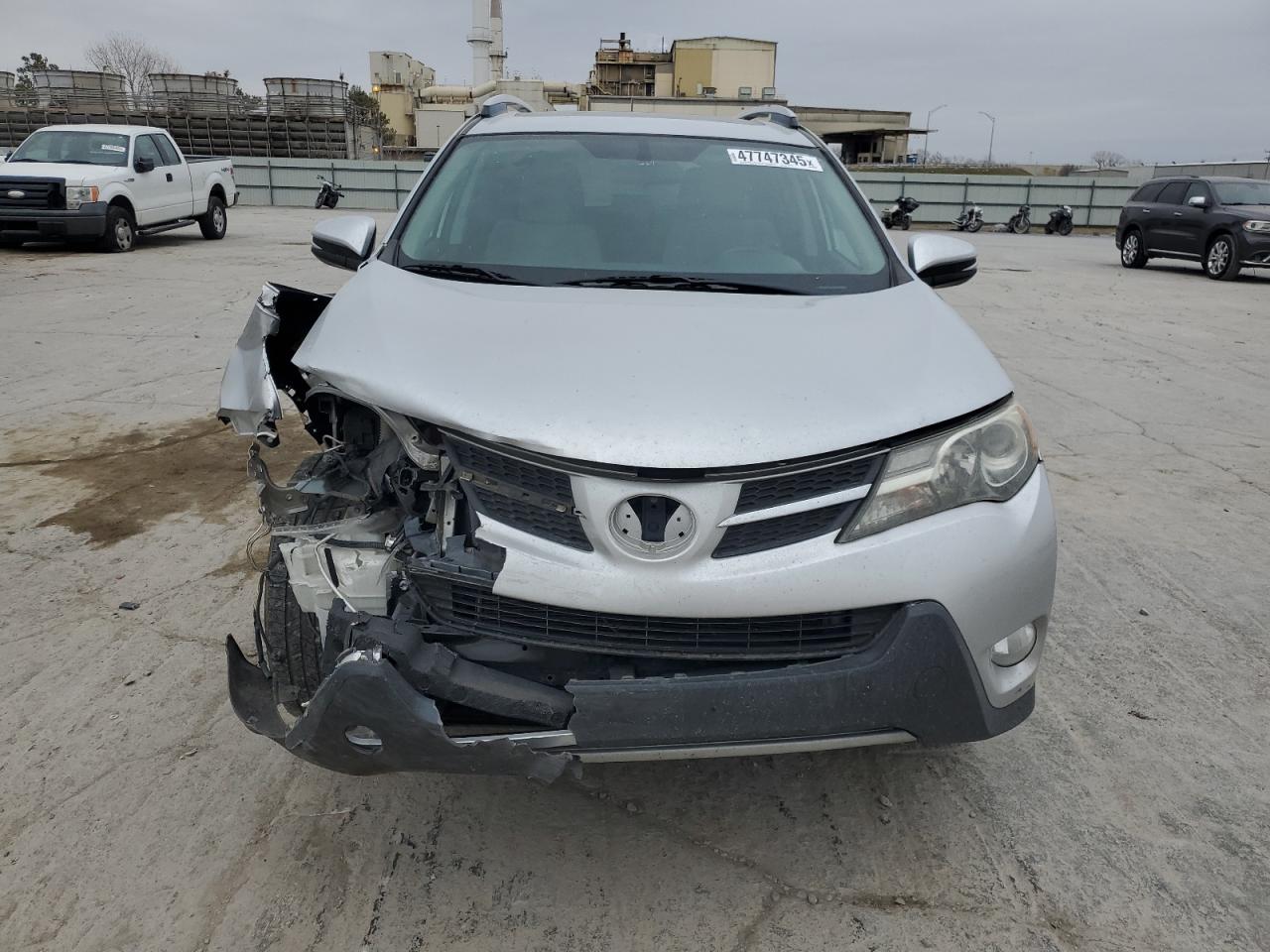 2015 Toyota RAV 4 VIN 2T3RFREV7FW403217 Copart auction photo, front end damage thumbnail 5