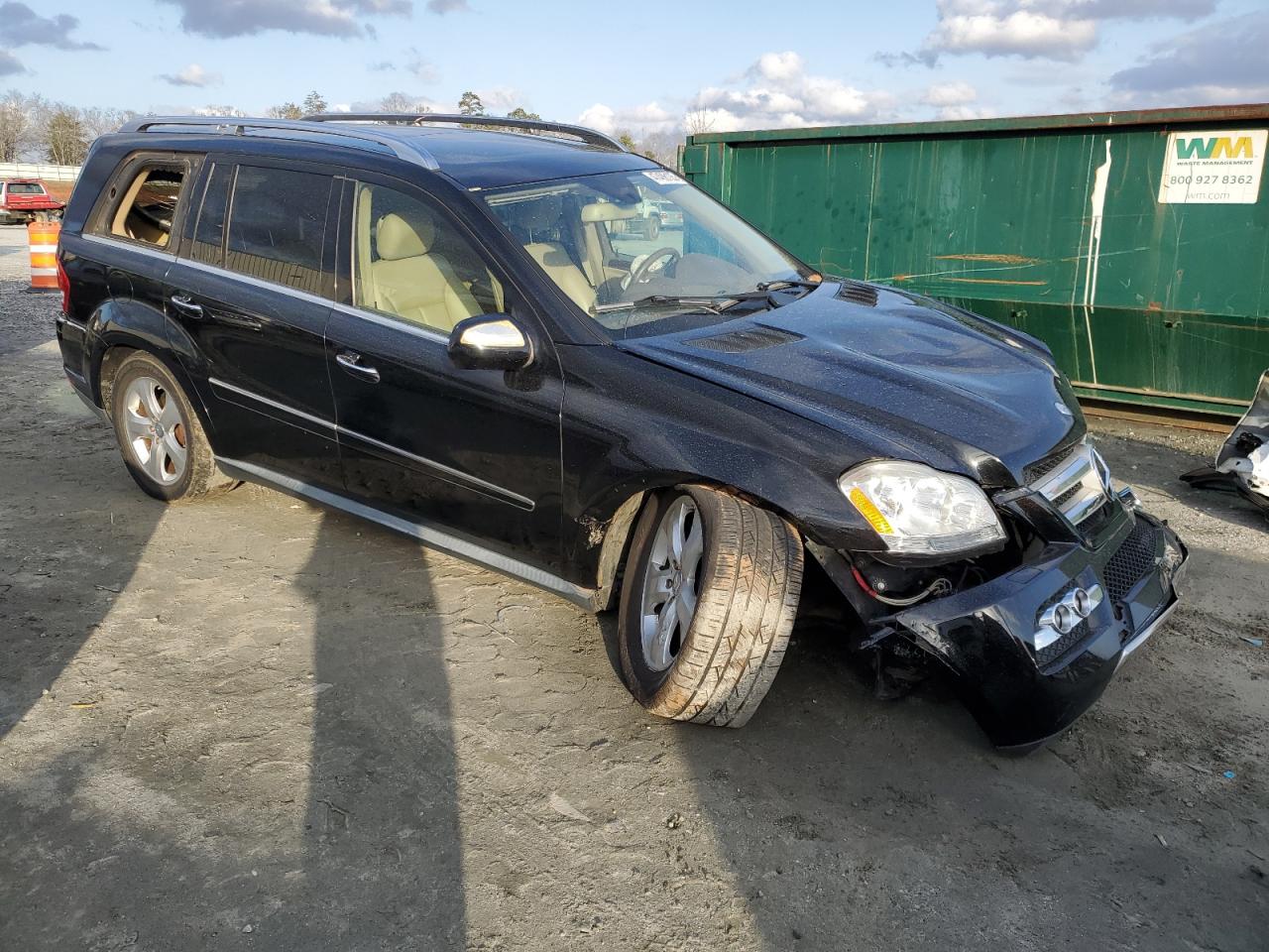 2010 Mercedes-Benz GL-klasse VIN 4JGBF7BE0AA585453 Copart auction photo, front end damage thumbnail 4