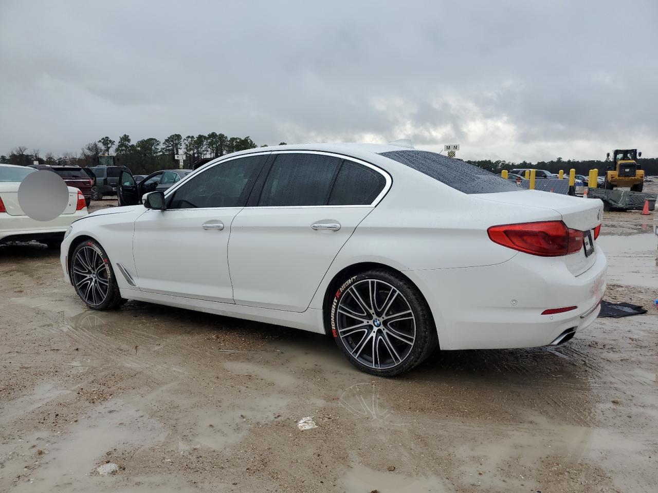 2017 BMW 5er VIN WBAJE5C37HG916165 Copart auction photo, side / minor dent/scratches damage thumbnail 2