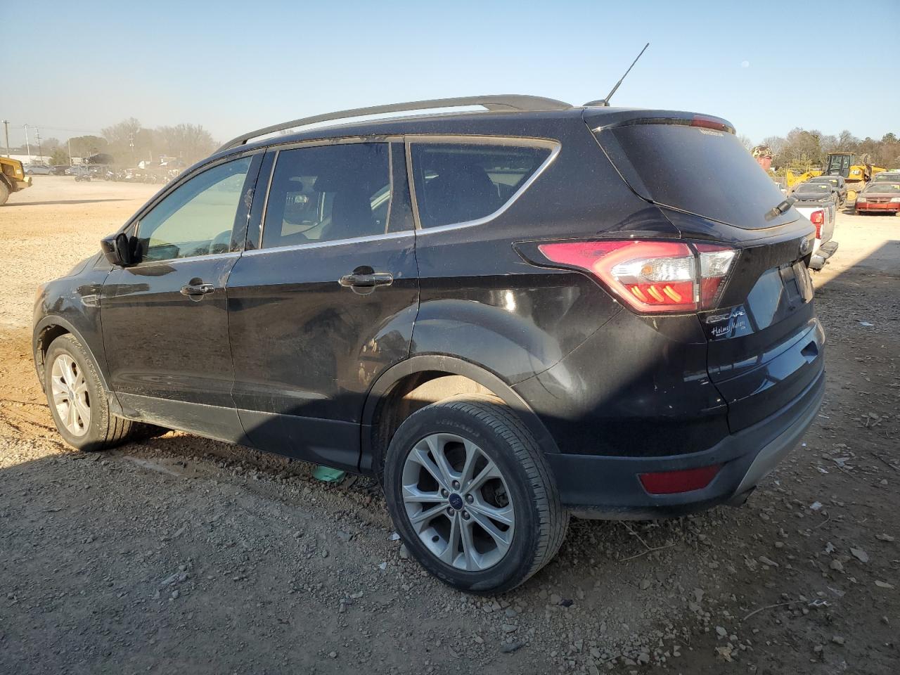 2018 Ford Escape VIN 1FMCU9GD2JUA75304 Copart auction photo, minor dent/scratches damage thumbnail 2
