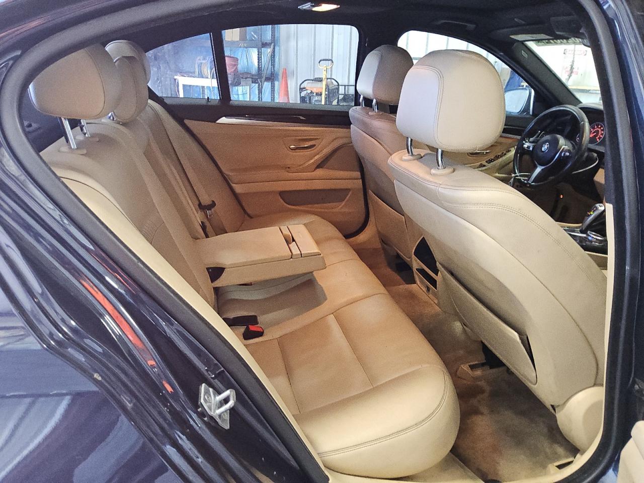2015 BMW 5er VIN WBA5B1C55FD918693 Copart auction photo, front end damage thumbnail 10