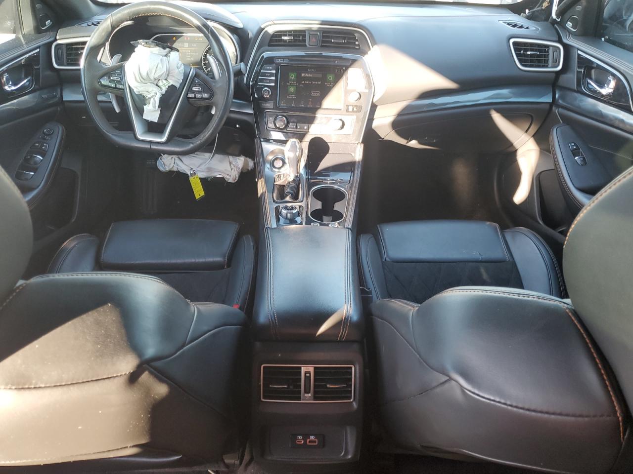 2019 Nissan Maxima VIN 1N4AA6AV8KC383076 Copart auction photo, side / front end damage thumbnail 8